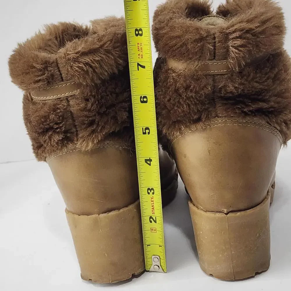 PRICE DROP Andrew geller Size 9 women furry Tan Ankle Boots